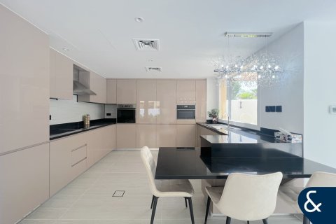 Villa en The Springs, Dubai, 4 dormitorios, 223 m², № 78920 - foto 7