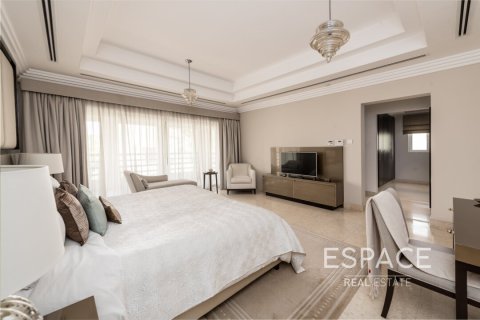 Villa in Arabian Ranches, Dubai 6 bedrooms, 569 sq.m. № 61614 - photo 12