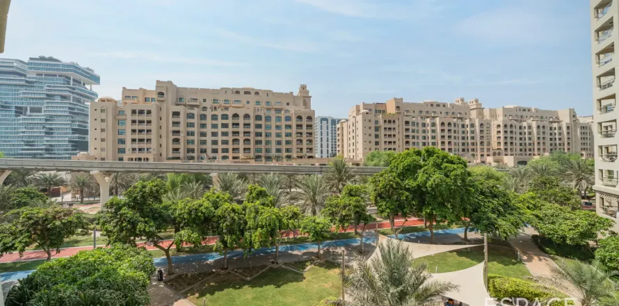 Квартира в Пальме Джумейре, Дубай, 3 спальни, 200м², № 61620