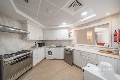 Купить квартиру в Пальме Джумейре, Дубай: 3 спальни, 200м², № 61620 - фото 10