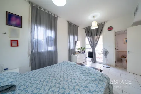 Villa in The Springs, Dubai 2 bedrooms, 153 sq.m. № 61618 - photo 14