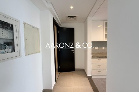 Снять в аренду виллу в Мудоне, Дубай: 3 спальни, 190м², № 78413 - фото 4