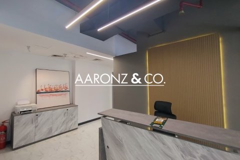 Office in Business Bay, Dubai 135.1 sq.m. № 78412 - photo 1