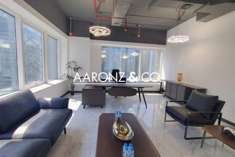 Office in Business Bay, Dubai 135.1 sq.m. № 78412 - photo 5