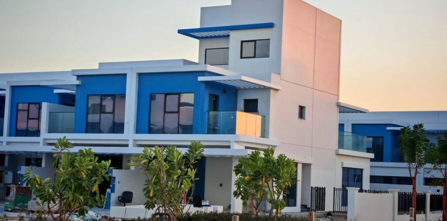 Maison de ville à Dubai, 5 chambres, 298.8 m², № 100026