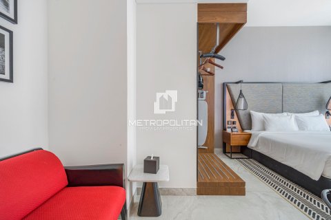 Apartment in Dolphin Tower, Business Bay, Dubai 39 sq.m. № 73096 - photo 4