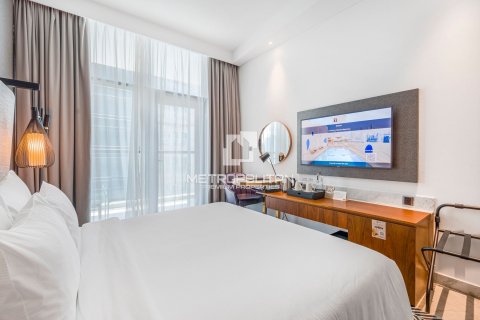 Apartment in Dolphin Tower, Business Bay, Dubai 39 sq.m. № 73096 - photo 3