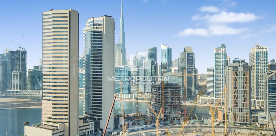 Квартира в Бизнес-Бэе, Дубай, 1 спальня, 58м², № 73089