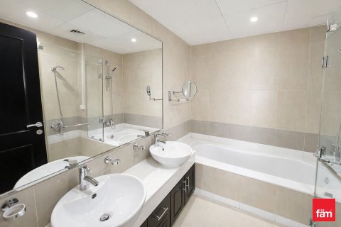 Appartement à Dubai, 2 chambres, 123.7 m², № 96345 - photo 11