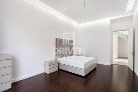 Villa in Jasmine Leaf, Al Barari, Dubai 6 bedrooms, 1902.84 sq.m. № 135998 - photo 16
