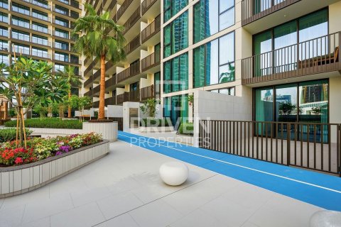 Apartment in Jumeirah Village Circle, Dubai 1 bedroom, 92.81 sq.m. № 135976 - photo 18