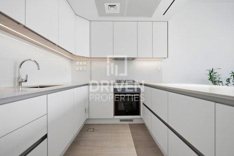 Apartment in Jumeirah Village Circle, Dubai 1 bedroom, 92.81 sq.m. № 135976 - photo 2