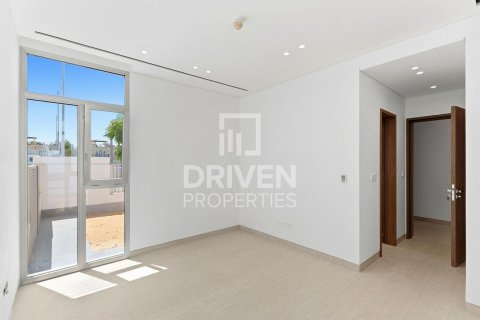 Villa in Jumeirah Park, Dubai 5 bedrooms, 561.04 sq.m. № 135978 - photo 23