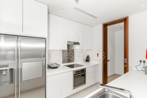 Apartment in The Hills, Dubai 2 bedrooms, 155.8 sq.m. № 42851 - photo 7