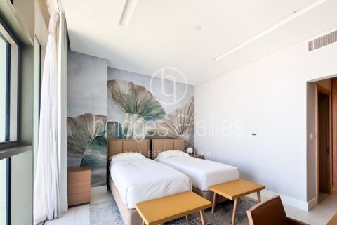 Apartment in Business Bay, Dubai 2 bedrooms, 173.3 sq.m. № 42864 - photo 12