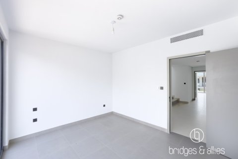 Villa in Dubai 4 bedrooms, 316.8 sq.m. № 42865 - photo 17
