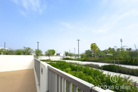 Villa in Dubai 4 bedrooms, 316.8 sq.m. № 42865 - photo 24