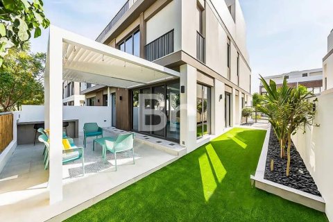 Villa à Tilal Al Ghaf, Dubai, 4 chambres, 353 m², № 57055 - photo 1