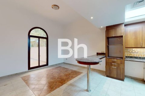 Adosado en Mudon, Dubai, 4 dormitorios, 353 m², № 57075 - foto 13
