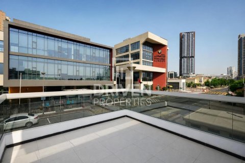 Villa en Al Barsha South, Al Barsha, Dubai, 3 dormitorios, 239.97 m², № 126187 - foto 9