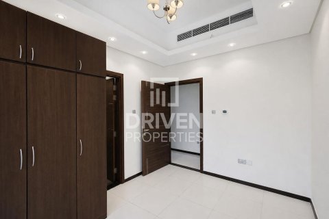 Villa en Al Barsha South, Al Barsha, Dubai, 3 dormitorios, 239.97 m², № 126187 - foto 18