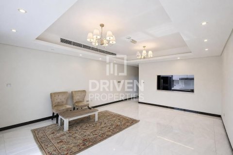 Villa en Al Barsha South, Al Barsha, Dubai, 3 dormitorios, 239.97 m², № 126187