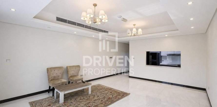 Villa en Al Barsha South, Al Barsha, Dubai, 3 dormitorios, 239.97 m², № 126187