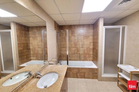 Apartment in Dubai Marina, Dubai 2 bedrooms, 167 sq.m. № 47013 - photo 25