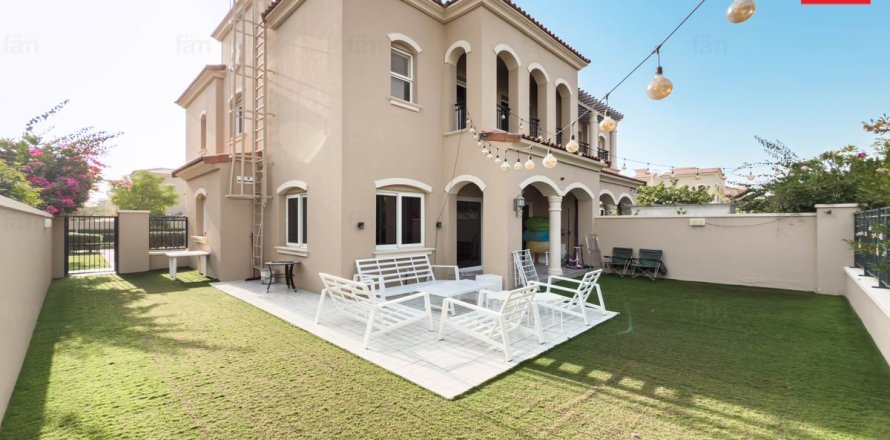 Таунхаус в Дубае, 3 спальни, 283.7м², № 14268