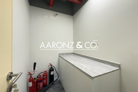 Снять в аренду офис в Джумейра Лейк Тауэрс, Дубай: 111м², № 85160 - фото 13