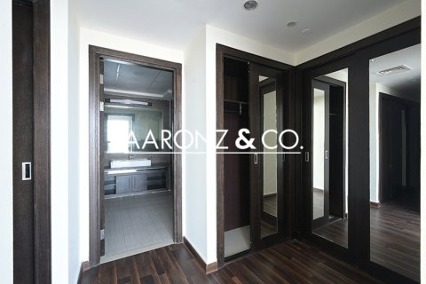 Apartment in 23 Marina, Dubai Marina, Dubai 4 bedrooms, 524 sq.m. № 85164 - photo 18