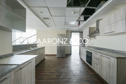 Apartment in 23 Marina, Dubai Marina, Dubai 4 bedrooms, 524 sq.m. № 85164 - photo 21