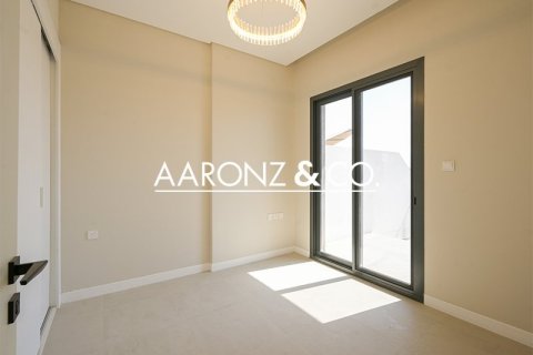 Apartment in Rukan, Dubai 3 bedrooms, 131 sq.m. № 85162 - photo 5