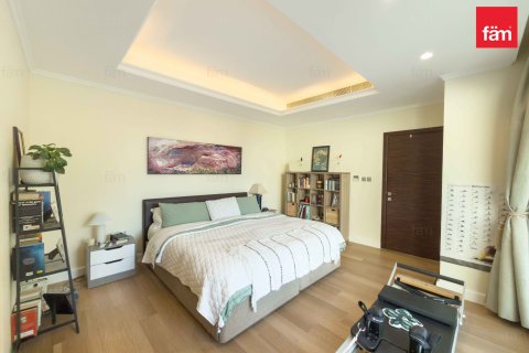 Villa in Dubai 4 bedrooms, 217 sq.m. № 84647 - photo 5