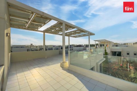 Villa in Dubai 4 bedrooms, 217 sq.m. № 84647 - photo 4