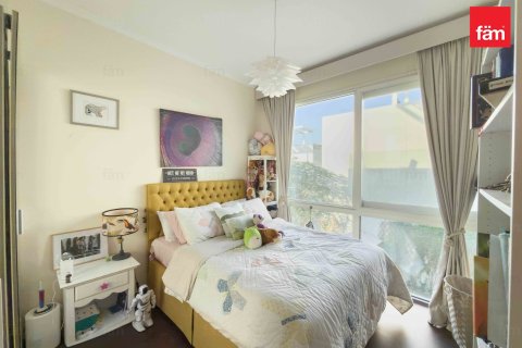 Villa in Dubai 4 bedrooms, 217 sq.m. № 84647 - photo 19