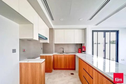 Maison de ville à Dubai, 4 chambres, 36020.7 m², № 84661 - photo 5