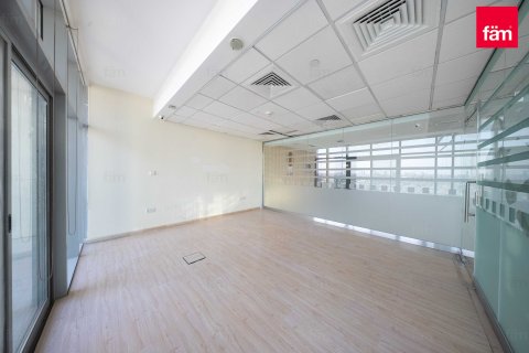 Bureau à Dubai, 115.2 m², № 84648 - photo 2