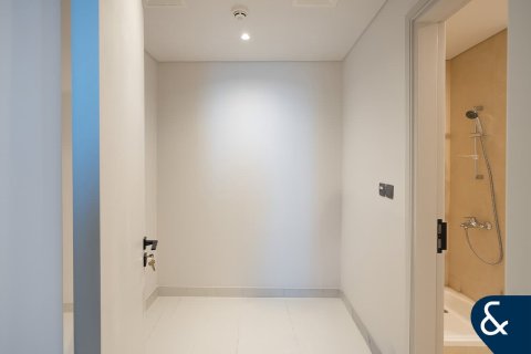 Penthouse in Dubai Media City, Dubai 3 bedrooms, 190 sq.m. № 75752 - photo 15