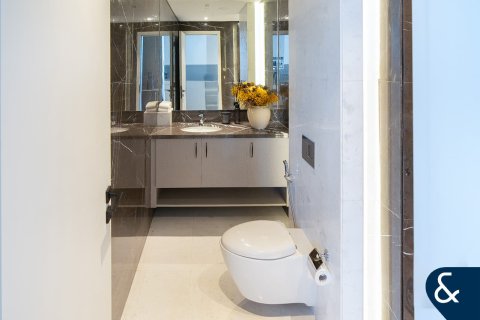 Penthouse in Dubai Media City, Dubai 3 bedrooms, 190 sq.m. № 75752 - photo 5