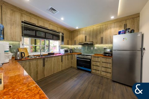 Купить таунхаус в Victory Heights, Dubai Sports City, Дубай: 3 спальни, 227м², № 75754 - фото 5