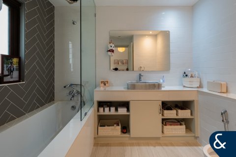 Villa in The Villa, Dubai 5 bedrooms, 780 sq.m. № 75742 - photo 16