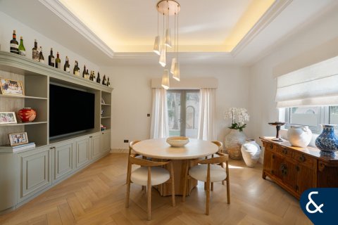 Villa in The Villa, Dubai 5 bedrooms, 780 sq.m. № 75742 - photo 6