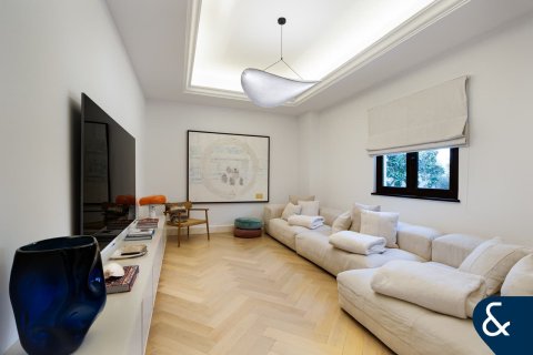 Villa in The Villa, Dubai 5 bedrooms, 780 sq.m. № 75742 - photo 7