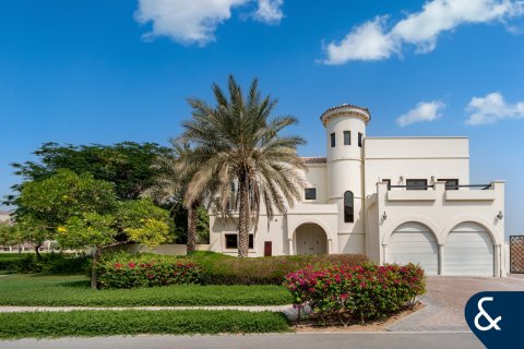 Villa in The Villa, Dubai 5 bedrooms, 780 sq.m. № 75742 - photo 1