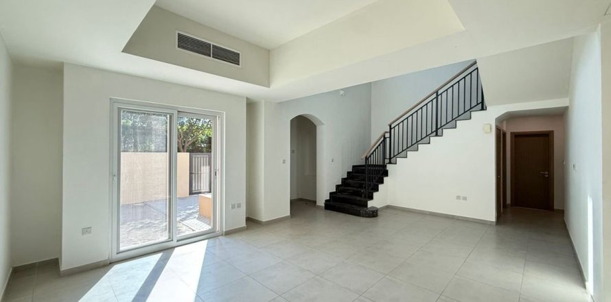 Maison de ville à Dubai, 4 chambres, 187 m², № 100106