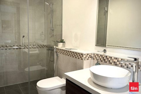 Apartment in Business Bay, Dubai 2 bedrooms, 85 sq.m. № 100105 - photo 14