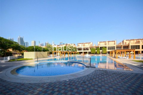 Townhouse in Jumeirah Islands, Dubai 4 bedrooms, 312 sq.m. № 44296 - photo 4