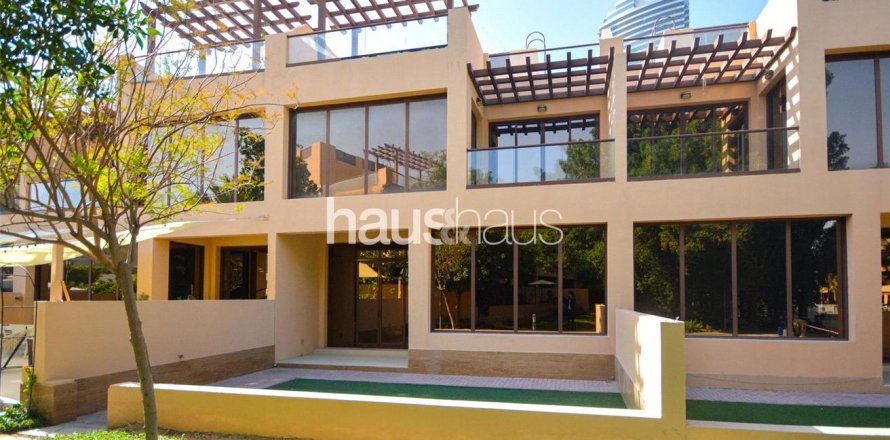 Townhouse in Jumeirah Islands, Dubai 4 bedrooms, 312 sq.m. № 44296