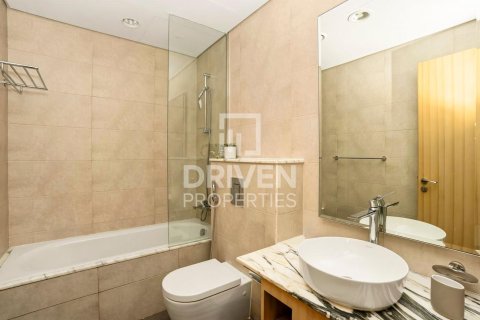 Apartment in Paramount Tower Hotel & Residences, Business Bay, Dubai 2 bedrooms, 104.14 sq.m. № 137235 - photo 3